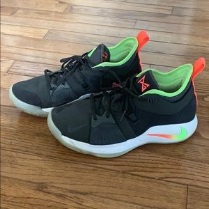 Paul George Hot Punch basketball shoes